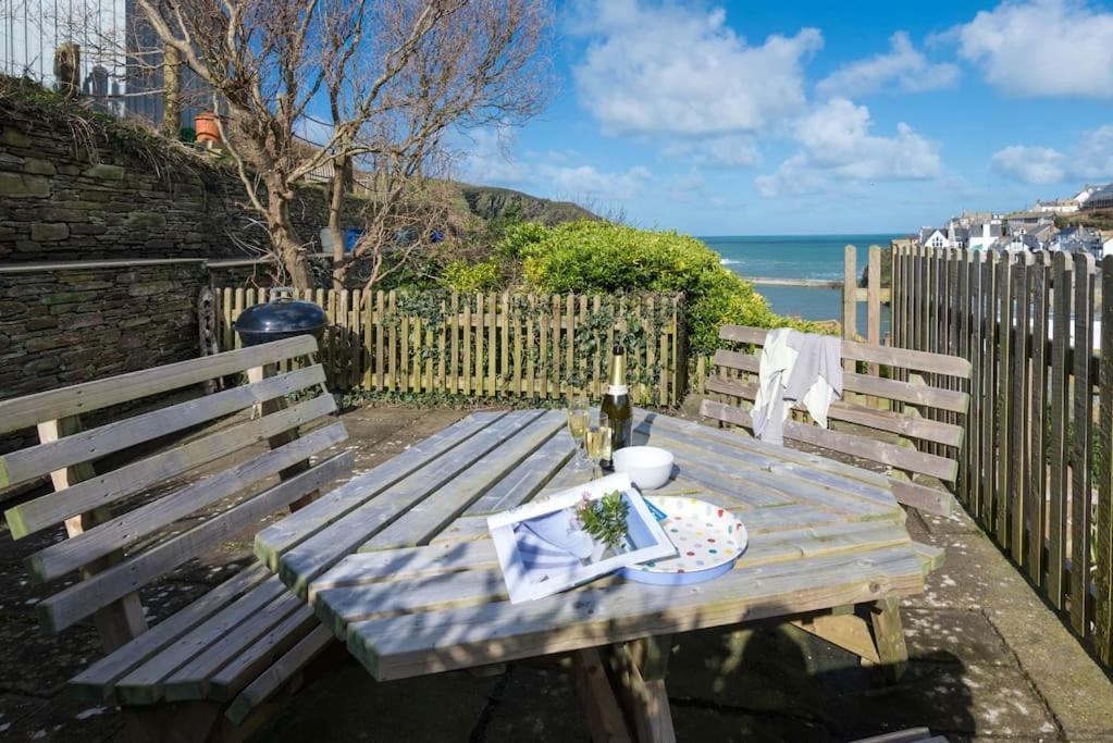 Scuppers, Port Isaac Bay Holidays Exterior photo